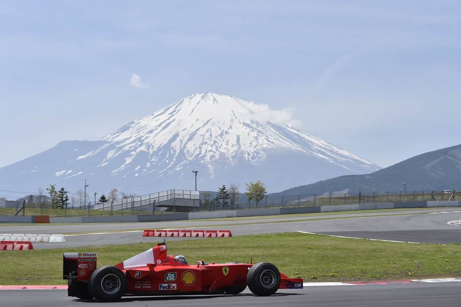 Un colpo d&#39;occhio eccezionale quello che offrono i Ferrari Racing Day sulla pista del Fuji in Giappone